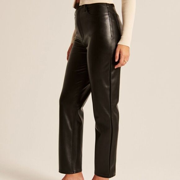 Abercrombie & Fitch Curve Love Vegan Leather Ankle Straight Pant 2 Short NWT - Picture 2 of 12